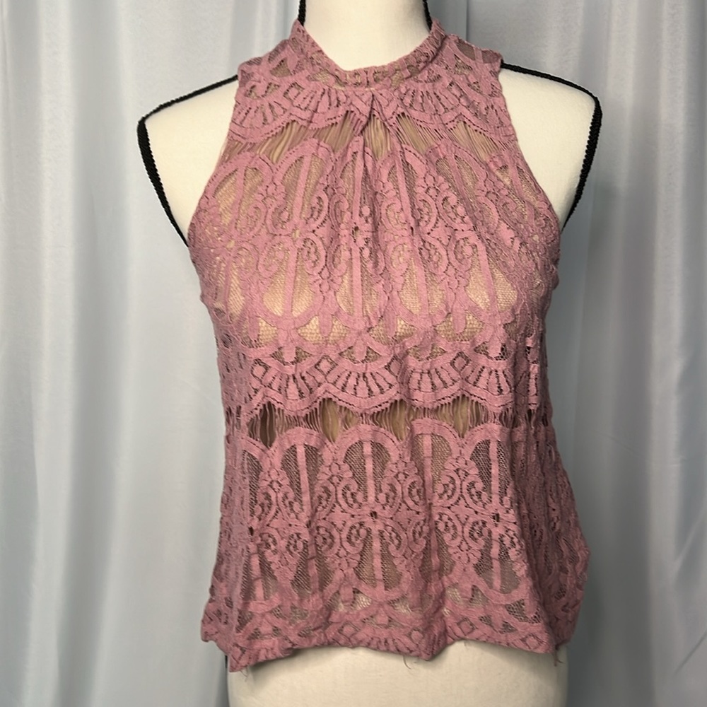 Love, Fire Mauve Mock Neck Lace Overlay Tank Top - size Small